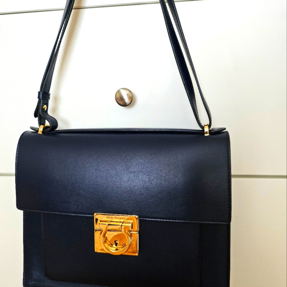 Salvatore ferragamo shoulder bag